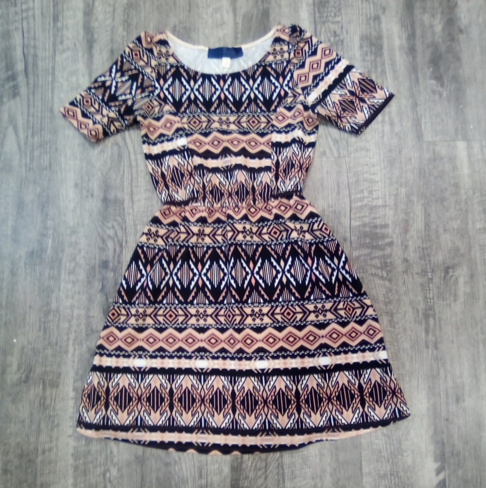 Francecas Buttons Geometric Patterned Dress